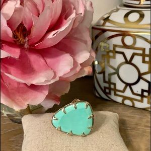 A Kendra Scott Original Large Stone Ring Size 7